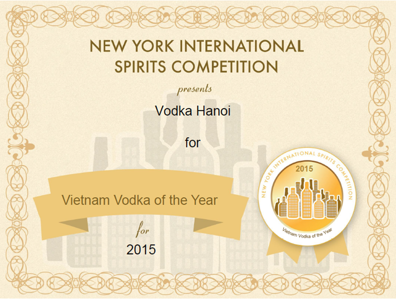 Chung-nhan-huy-chuong-Vang-Vodka-Ha-noi-7