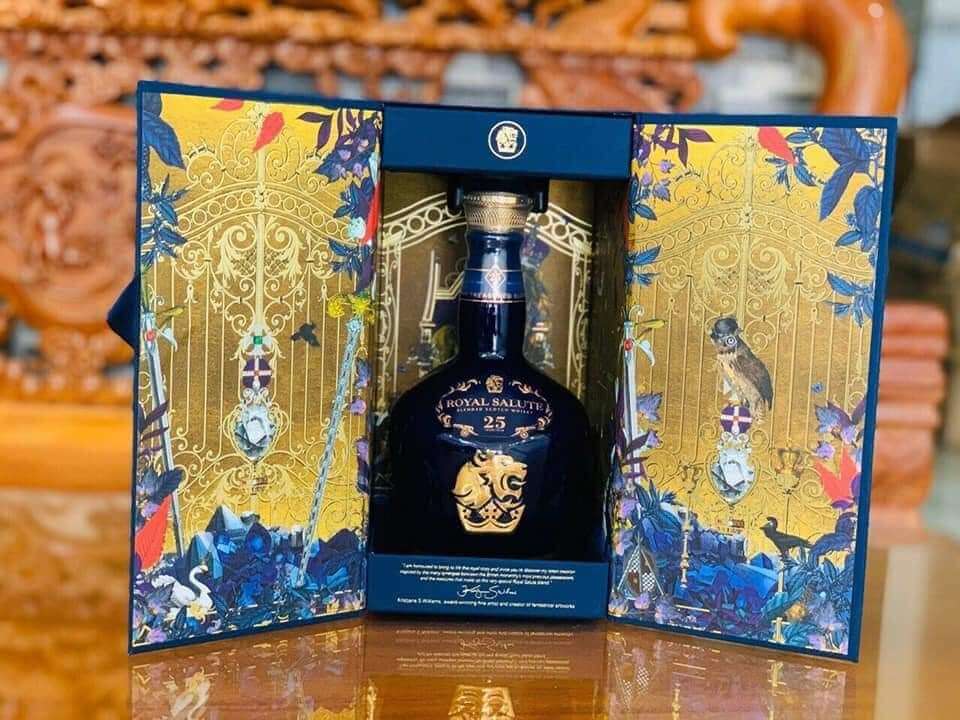 Chivas-25-chai-su-royal-salute-25-years-old-4