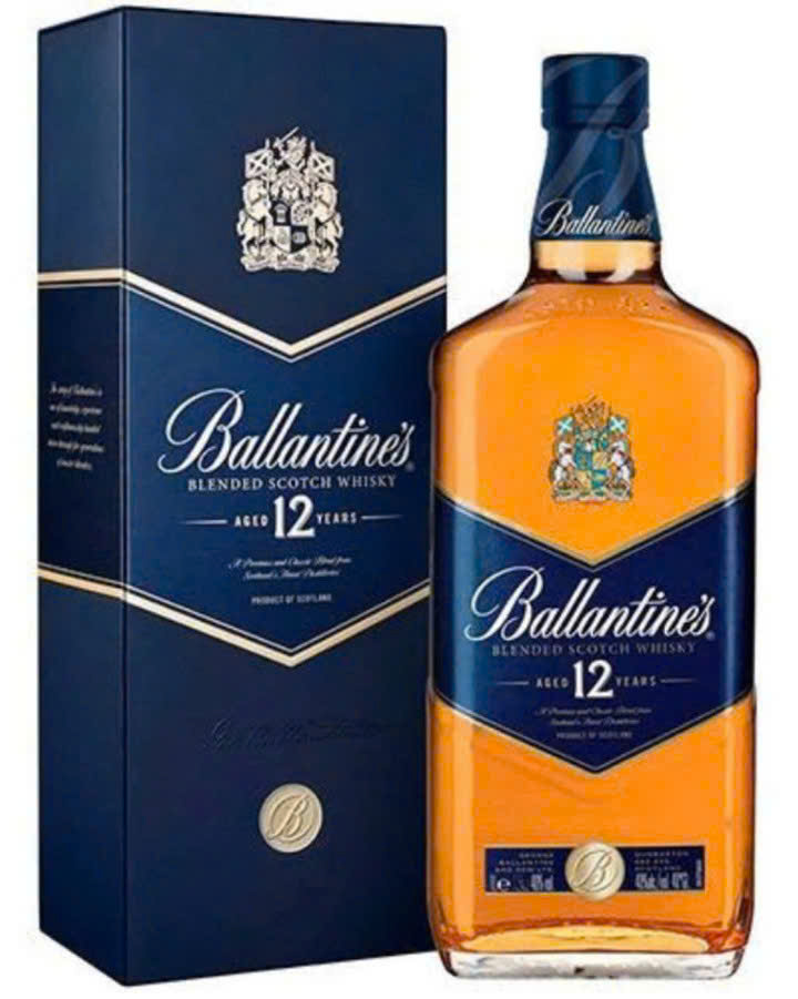 Ballantines-12-nam-tuoi-gia-re