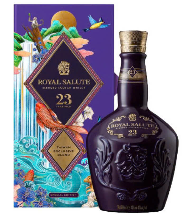 Chivas-23-royal-salute-23-gia-re