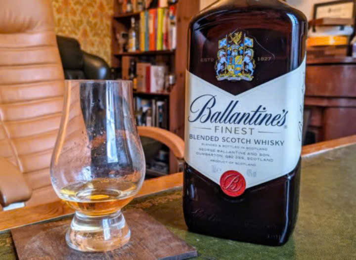 Chuan-vi-Ballantines-Finest-2lit