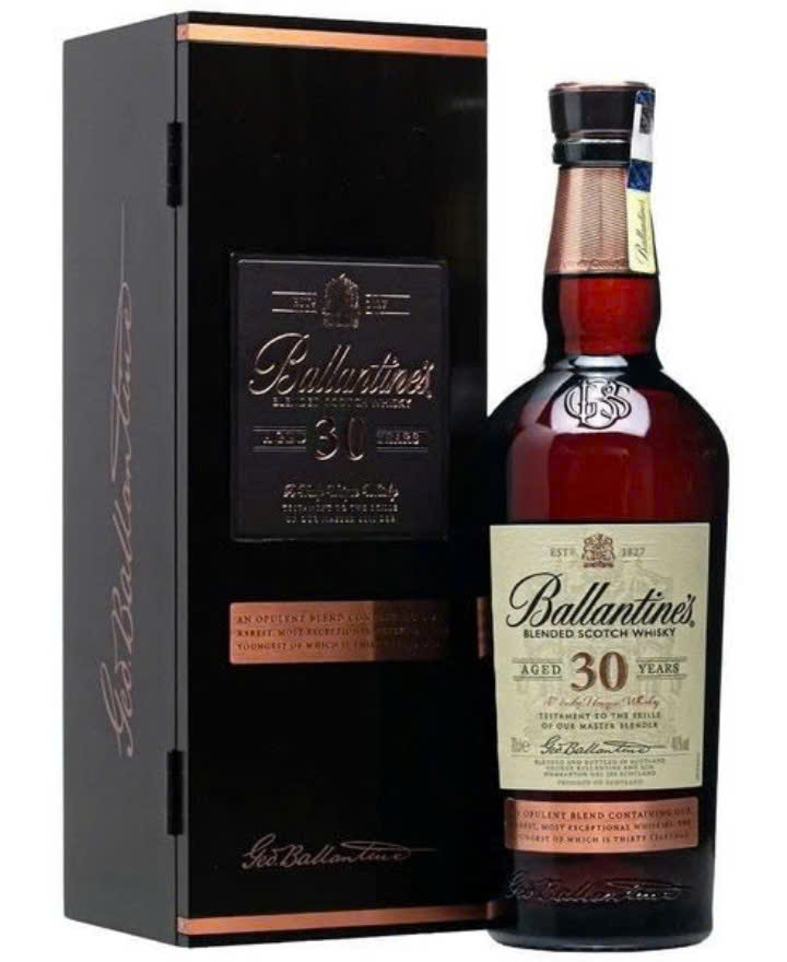 Gia-Ruou-Ballantines-30-YO