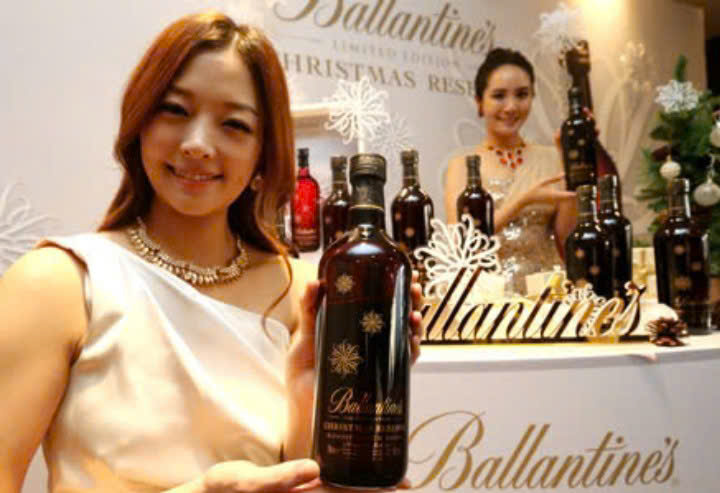 Gioi-thieu-Ballantines-Christmars-Reserve