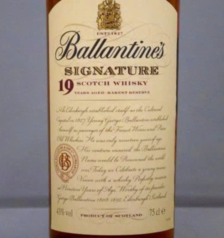 Gioi-thieu-Ballantines-Signature-19