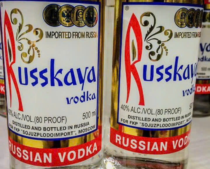 Gioi-thieu-Russkaya-vodka