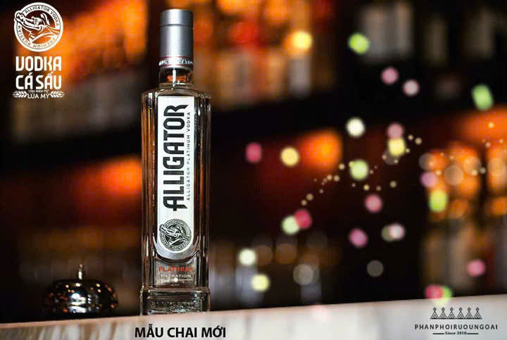 Gioi-thieu-vodka-ca-sau-den-500ml-moi-gia-re