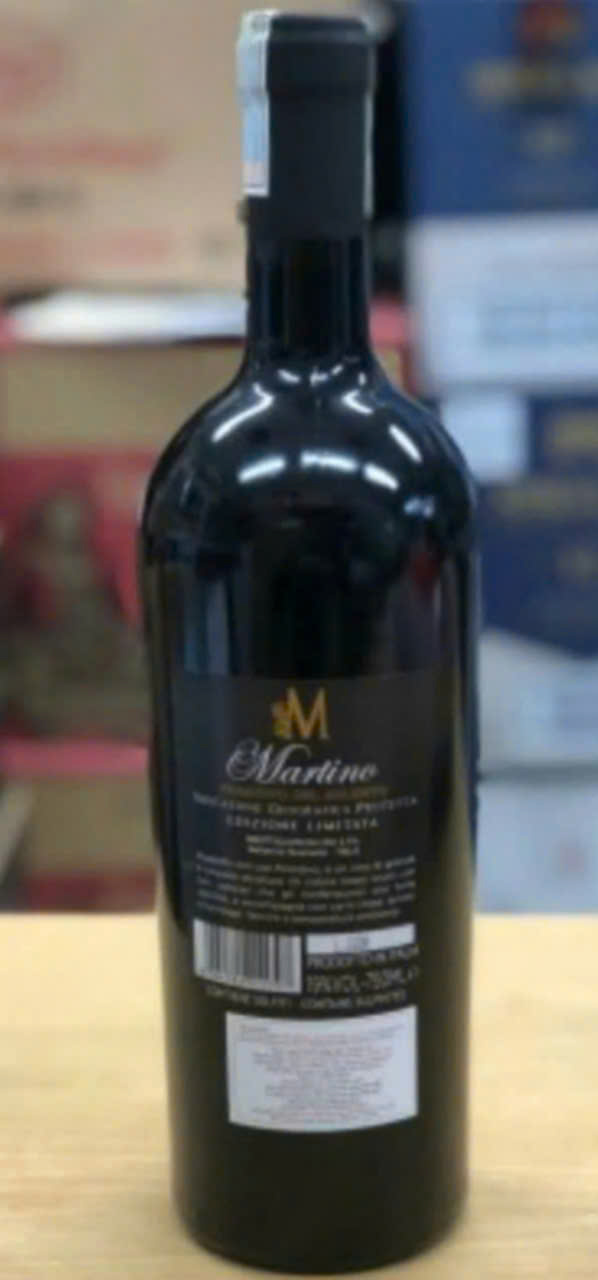 Mat-sau-chai-Martino-Primitivo-750ml