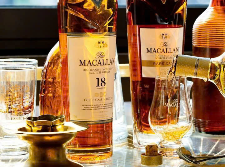 Mot-cach-thuong-thuc-The-Macallan-18-Triple-Cask-700-ml