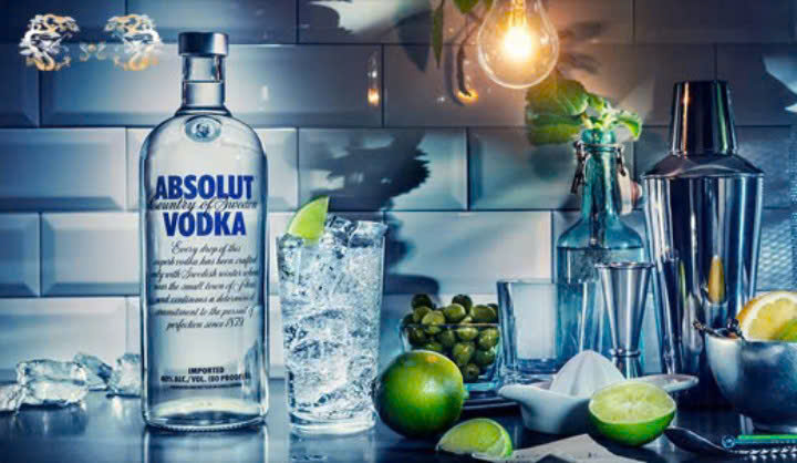 Mua-ruou-vodka-absolut-pha-Cocktail