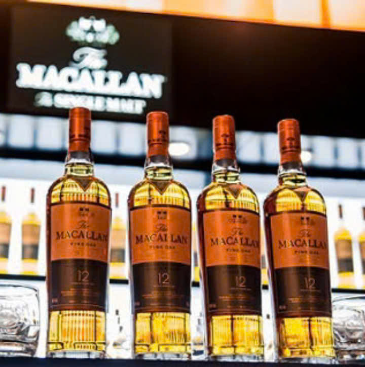 The-Macallan-tren-Shop-Duty-Free