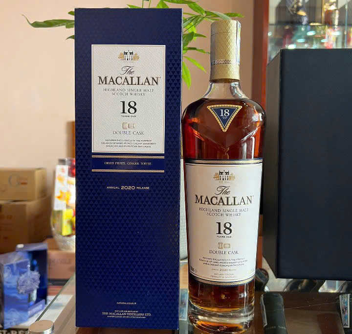 Trung-bay-Macallan-18-Double-Cask