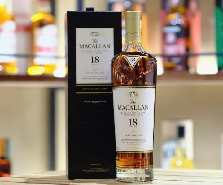 Trung-bay-Macallan-18-Sherry