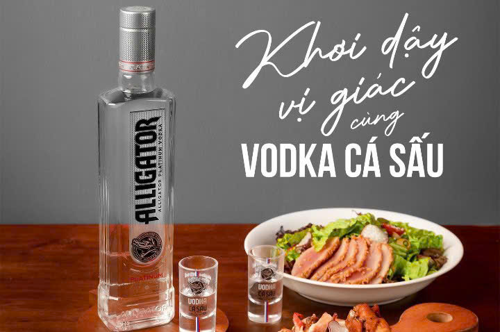 vodka-ca-sau-den-500ml-va-mon-an-Viet-Nam