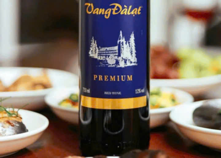 Cach-thuong-thuc-vang-da-lat-premium-Red-Wine