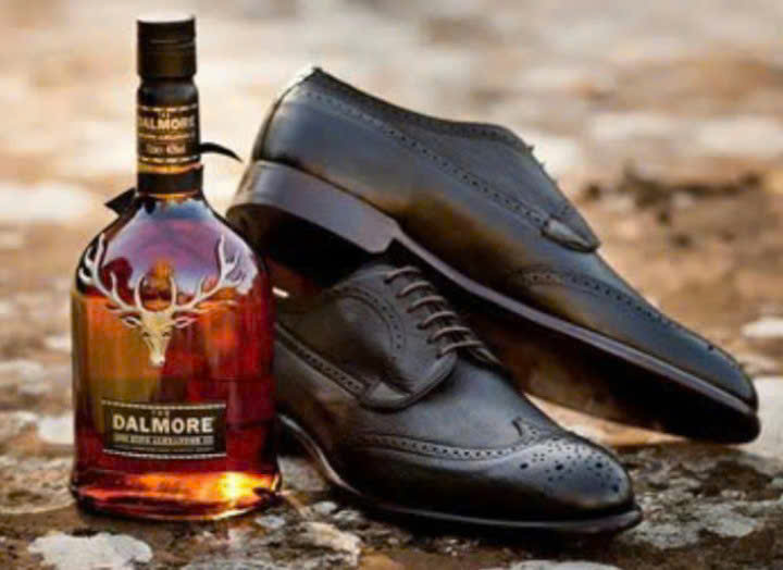 Dalmore-King-va-giay-da-hoang