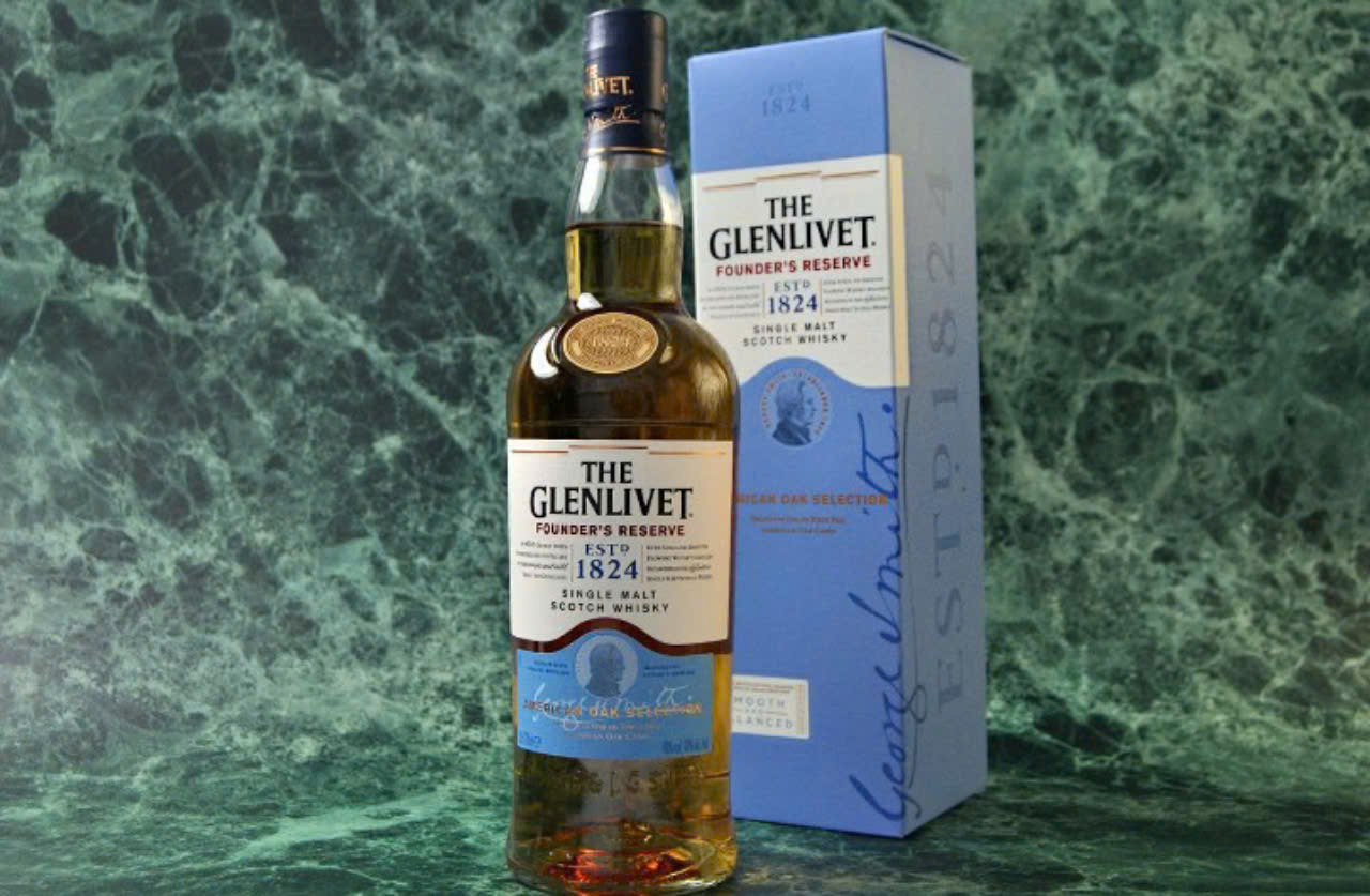 Gioi-thieu-Glenlivet-Found-Reserve-Xanh