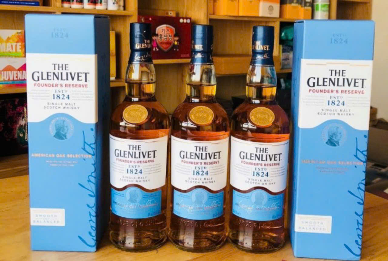 Gioi-thieu-glenlivet-xanh-1-lit