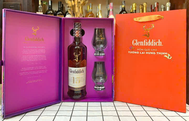 Glenfiddich-15-Fb-2024-mo-hop-qua