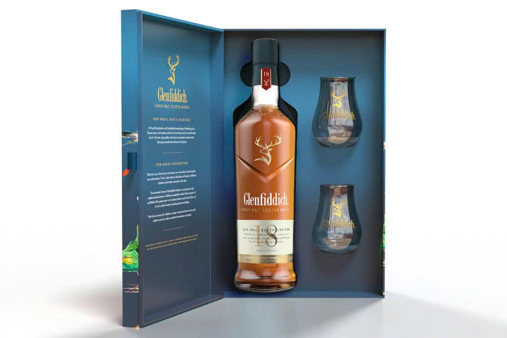 Glenfiddich-18-hop-qua-2025-khi-mo-hop-2