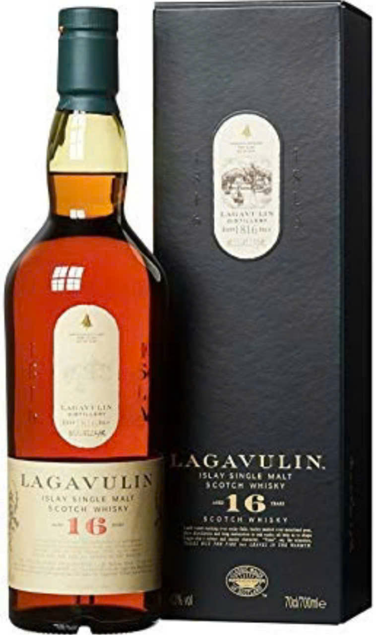 Lagavulin-16-khoi-gia-re