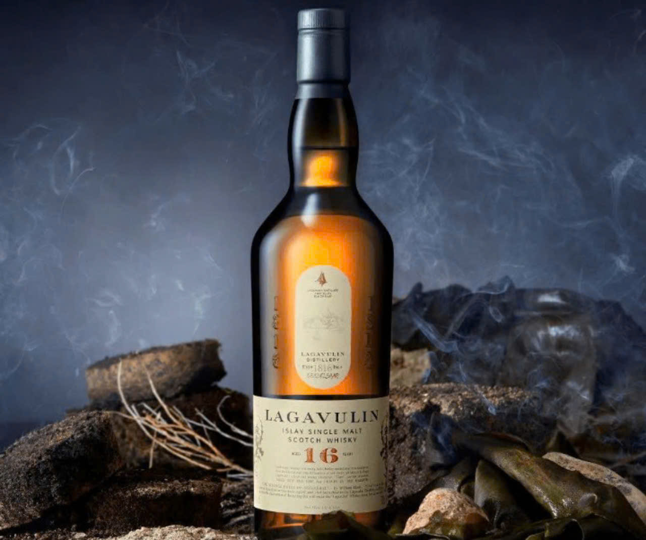 Lagavulin-16-la-whisky-khoi-cua-dao-Islay