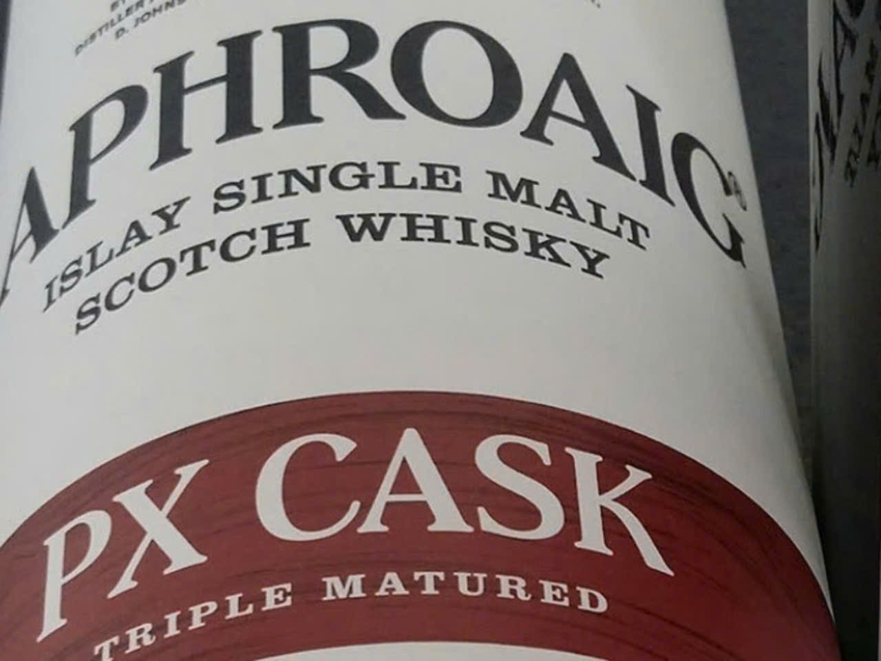 Nhan-hieu-Laphroaig-PX-Cask