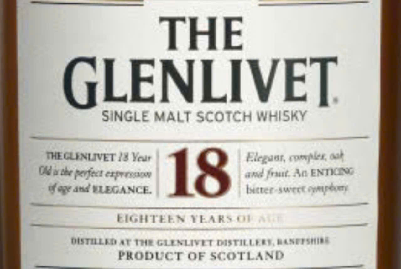 Nhan-hieu-The-Glenlivet-18-nam