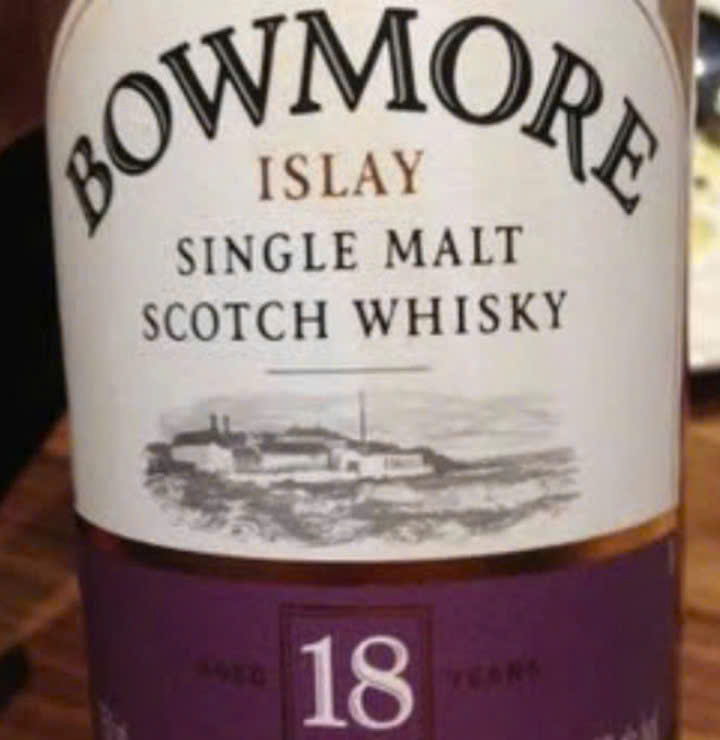 Nhan-hieu-bowmore-18-nam