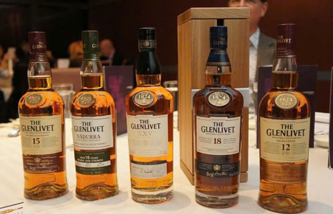 The--4Glenlivet-trung-bay