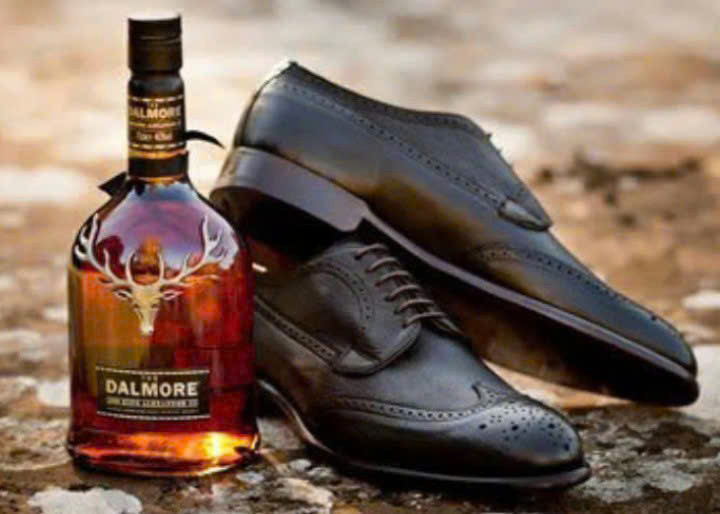 The-Dalmore-va-giay-da-huou-dep