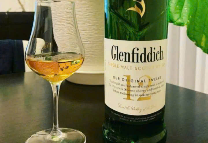 Thuong-thuc-Glenfiddich-12-nam-tuoi