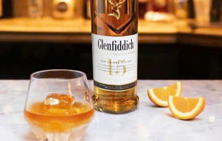 Thuong-thuc-Glenfiddich-15-hop-qua-2024