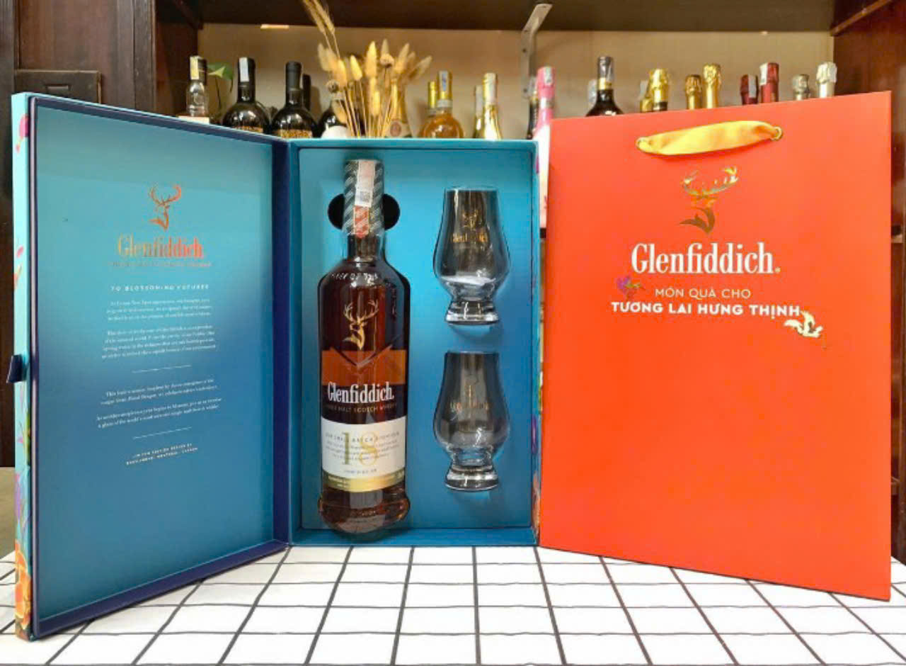 bo-san-pham-glenfiddich-18-Qua-Tet-2025-2