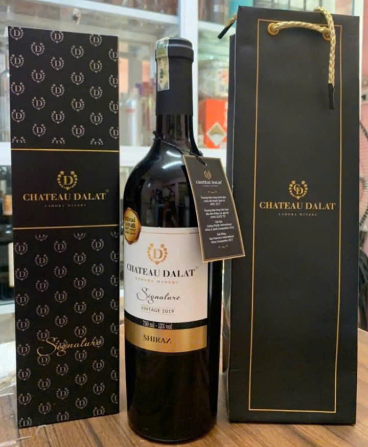 chateau-dalat-Signature-Shiraz-750ml-13do-gia-re