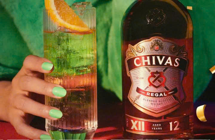 chivas-12-hop-qua-2025-cach-thuong-thuc