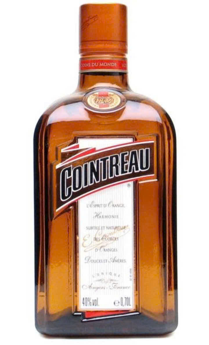 ruou-Cointreau-700ml-gia-re