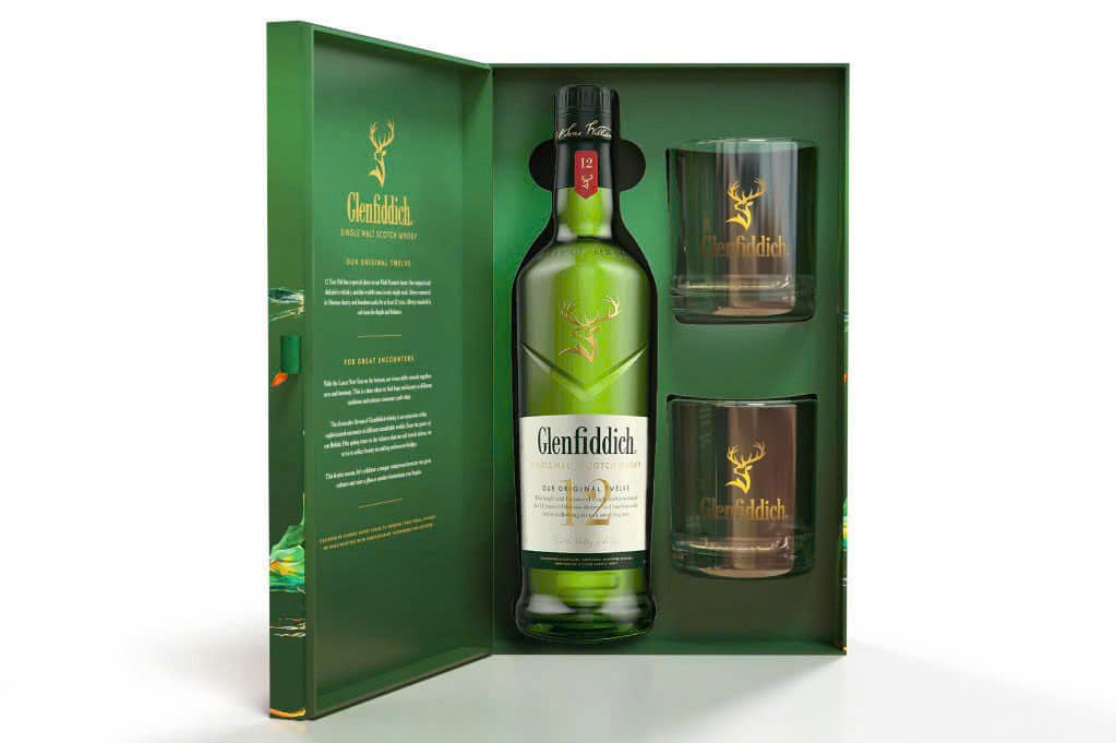 Glenfiddich-12-qua-tet-2025-khi-mo-hop