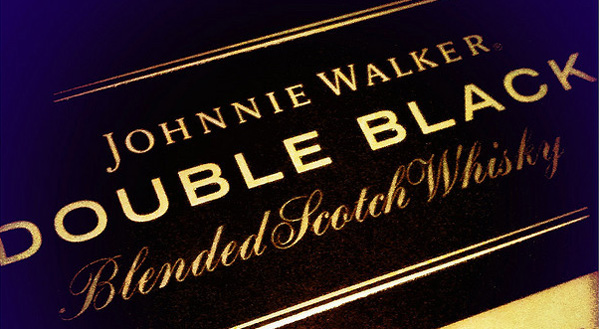 Johnnie-Walker-Double-Black-nhan-hieu-2