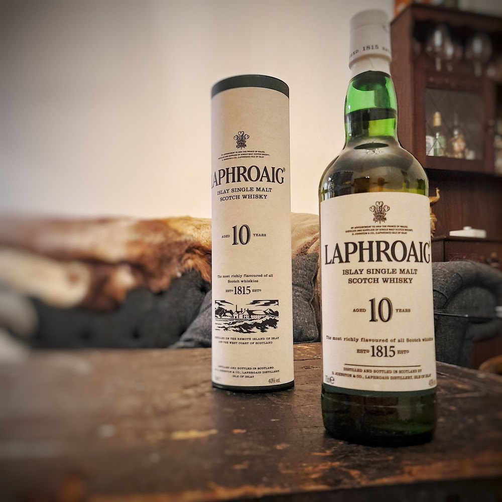 trung-bay-laphroaig-10-750-ml